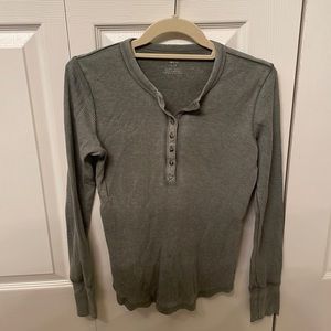 Aerie army green button up long sleeve top